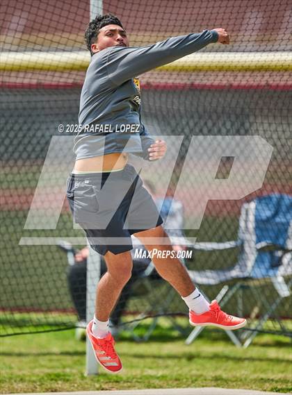 Thumbnail 3 in Spartan Relays (Discus) photogallery.