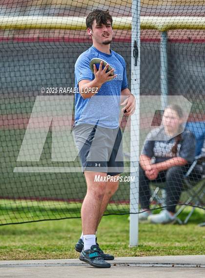 Thumbnail 1 in Spartan Relays (Discus) photogallery.