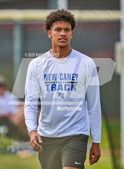 Thumbnail 1 in Spartan Relays (Discus) photogallery.