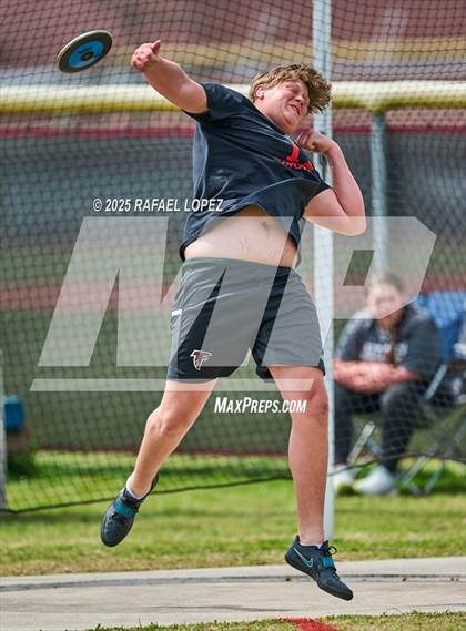 Thumbnail 2 in Spartan Relays (Discus) photogallery.
