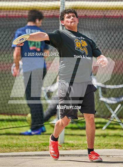 Thumbnail 2 in Spartan Relays (Discus) photogallery.