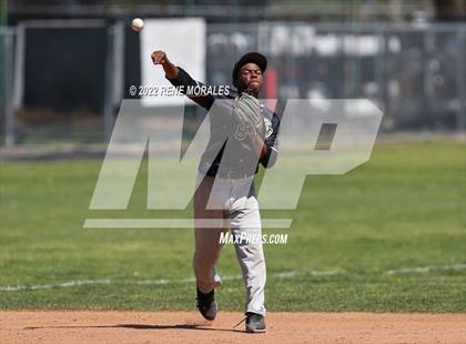 Thumbnail 2 in Golden Valley vs Maranatha photogallery.