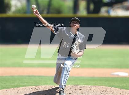 Thumbnail 3 in Golden Valley vs Maranatha photogallery.