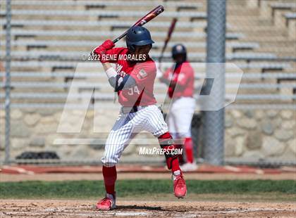 Thumbnail 3 in Golden Valley vs Maranatha photogallery.