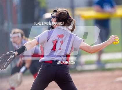 Thumbnail 3 in McCook vs. Lincoln East photogallery.