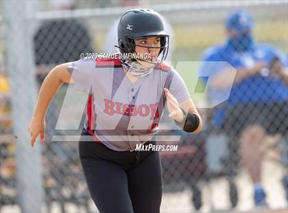 Thumbnail 3 in McCook vs. Lincoln East photogallery.