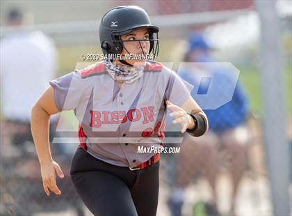 Thumbnail 2 in McCook vs. Lincoln East photogallery.