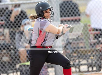 Thumbnail 2 in McCook vs. Lincoln East photogallery.