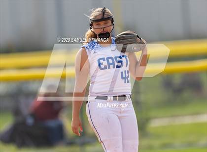 Thumbnail 3 in McCook vs. Lincoln East photogallery.