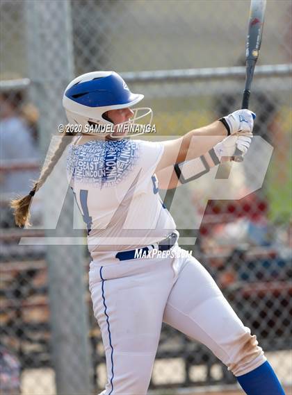 Thumbnail 1 in McCook vs. Lincoln East photogallery.