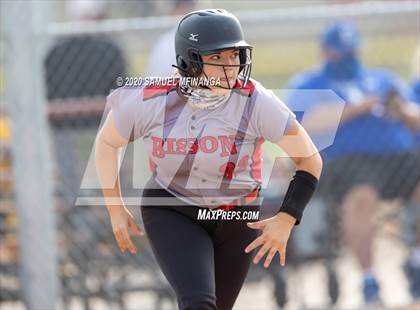 Thumbnail 2 in McCook vs. Lincoln East photogallery.