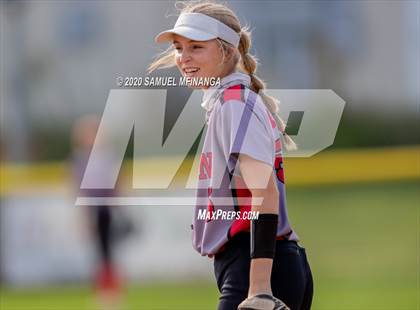 Thumbnail 3 in McCook vs. Lincoln East photogallery.