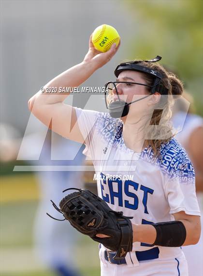 Thumbnail 1 in McCook vs. Lincoln East photogallery.