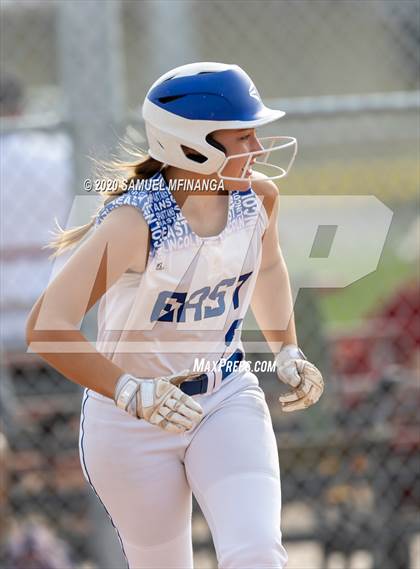 Thumbnail 2 in McCook vs. Lincoln East photogallery.