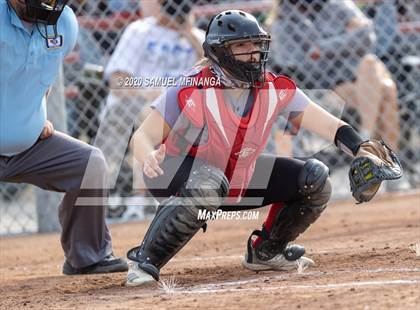 Thumbnail 1 in McCook vs. Lincoln East photogallery.