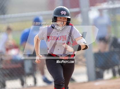 Thumbnail 2 in McCook vs. Lincoln East photogallery.