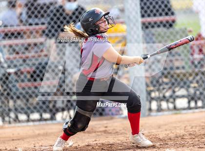 Thumbnail 1 in McCook vs. Lincoln East photogallery.