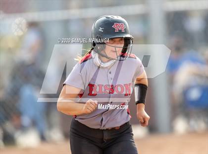 Thumbnail 2 in McCook vs. Lincoln East photogallery.