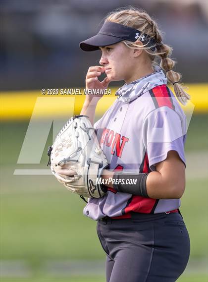 Thumbnail 1 in McCook vs. Lincoln East photogallery.