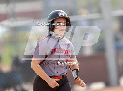 Thumbnail 3 in McCook vs. Lincoln East photogallery.