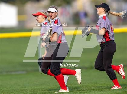 Thumbnail 1 in McCook vs. Lincoln East photogallery.
