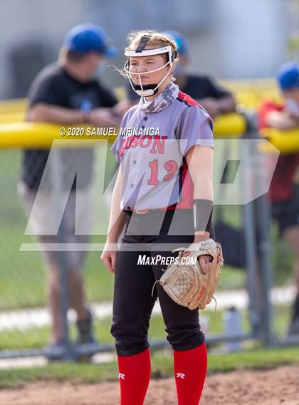 Thumbnail 3 in McCook vs. Lincoln East photogallery.