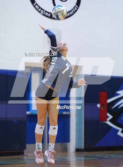 Thumbnail 2 in Marysville @ Utica Eisenhower photogallery.