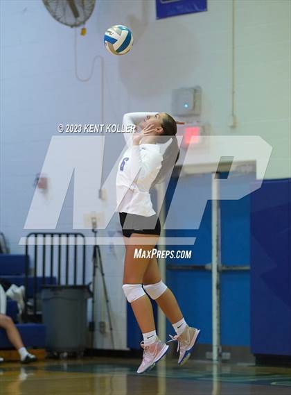 Thumbnail 1 in Marysville @ Utica Eisenhower photogallery.
