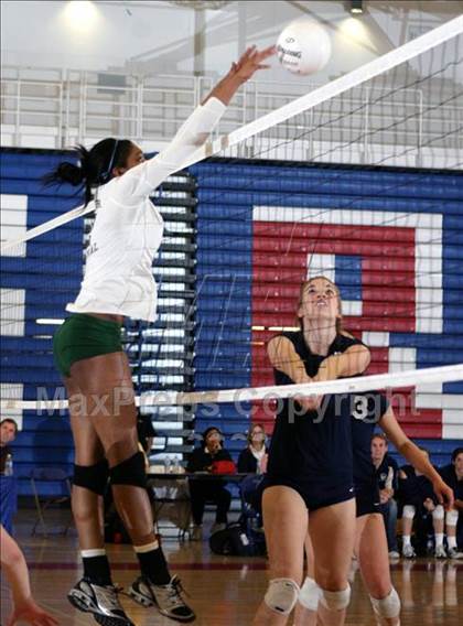 Thumbnail 1 in Valley Christian vs. Sacred Heart Cathedral (CIF CCS D3 Final) photogallery.