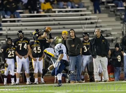 Thumbnail 3 in Thomas Jefferson vs Franklin Regional (WPIAL Class AAA Quarterfinal) photogallery.