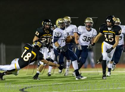 Thumbnail 3 in Thomas Jefferson vs Franklin Regional (WPIAL Class AAA Quarterfinal) photogallery.