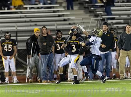 Thumbnail 1 in Thomas Jefferson vs Franklin Regional (WPIAL Class AAA Quarterfinal) photogallery.