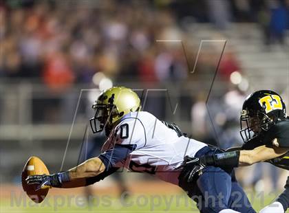 Thumbnail 2 in Thomas Jefferson vs Franklin Regional (WPIAL Class AAA Quarterfinal) photogallery.