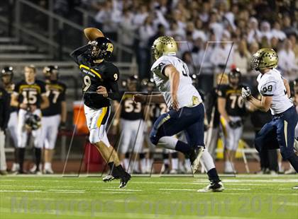 Thumbnail 2 in Thomas Jefferson vs Franklin Regional (WPIAL Class AAA Quarterfinal) photogallery.