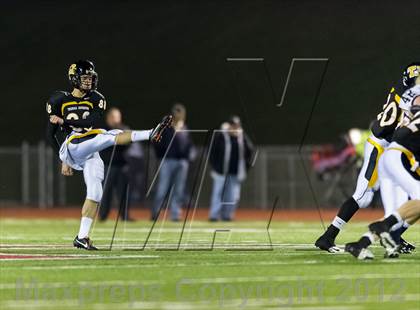 Thumbnail 3 in Thomas Jefferson vs Franklin Regional (WPIAL Class AAA Quarterfinal) photogallery.
