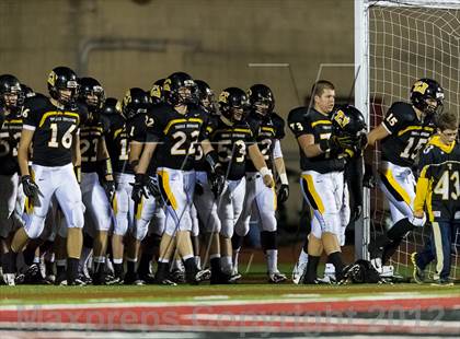 Thumbnail 2 in Thomas Jefferson vs Franklin Regional (WPIAL Class AAA Quarterfinal) photogallery.