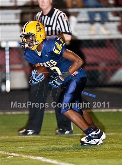 Thumbnail 3 in Marcus @ Lamar photogallery.