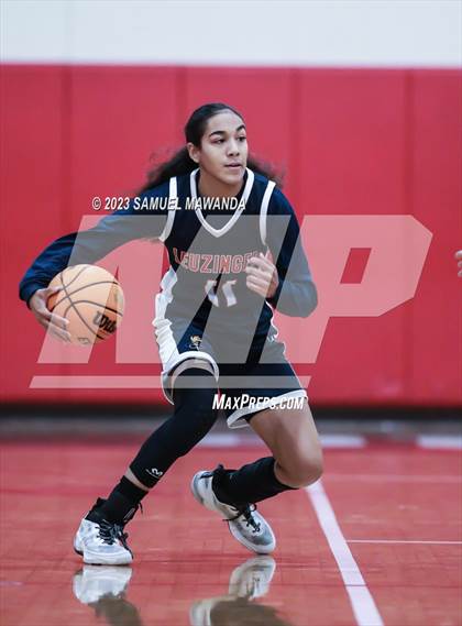 Thumbnail 2 in Leuzinger vs Burroughs (West Coast Holiday Tournament) photogallery.