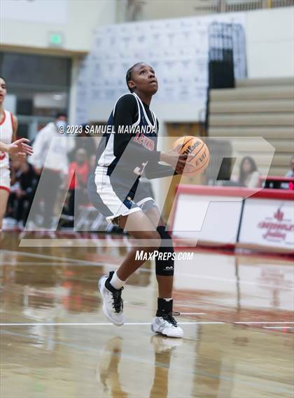 Thumbnail 2 in Leuzinger vs Burroughs (West Coast Holiday Tournament) photogallery.