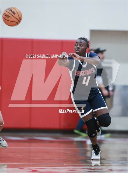 Thumbnail 2 in Leuzinger vs Burroughs (West Coast Holiday Tournament) photogallery.