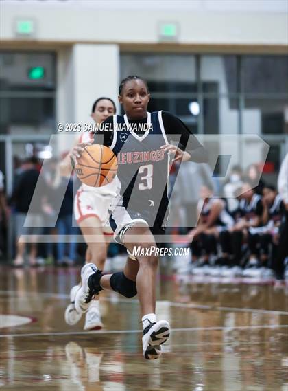 Thumbnail 1 in Leuzinger vs Burroughs (West Coast Holiday Tournament) photogallery.