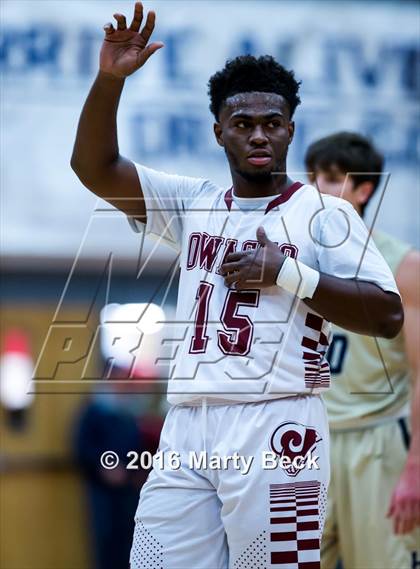 Thumbnail 3 in Helias vs Owasso (Machens Great 8 Classic) photogallery.