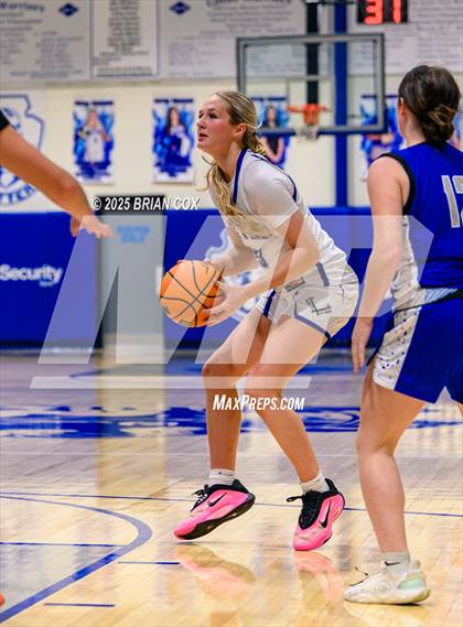 Thumbnail 1 in Bakersfield @ Cotter photogallery.