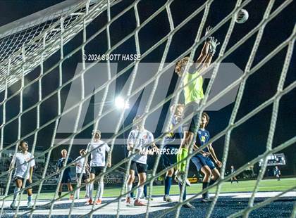 Thumbnail 3 in Byron Center vs. Oxford (MSHAA D1 Semi-final) photogallery.