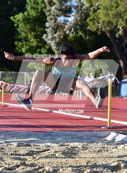 Thumbnail 2 in CCS Top 8 Los Gatos (Triple Jump) photogallery.