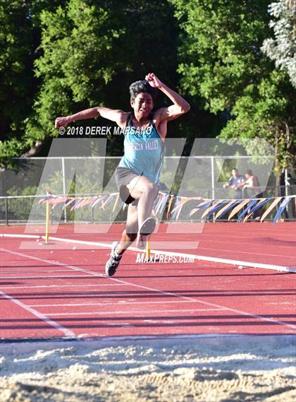 Thumbnail 3 in CCS Top 8 Los Gatos (Triple Jump) photogallery.