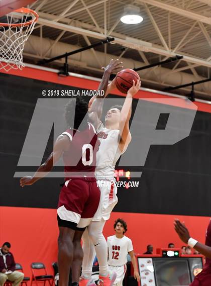 Thumbnail 1 in Santa Fe Catholic vs Carrollwood Day (Sun Bash Tournament) photogallery.