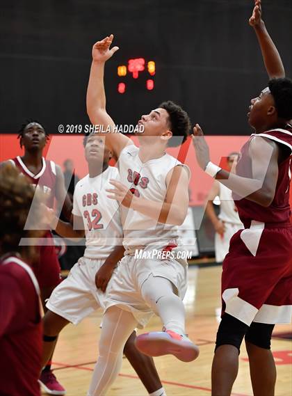 Thumbnail 3 in Santa Fe Catholic vs Carrollwood Day (Sun Bash Tournament) photogallery.