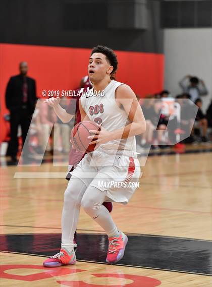 Thumbnail 2 in Santa Fe Catholic vs Carrollwood Day (Sun Bash Tournament) photogallery.