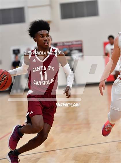 Thumbnail 3 in Santa Fe Catholic vs Carrollwood Day (Sun Bash Tournament) photogallery.